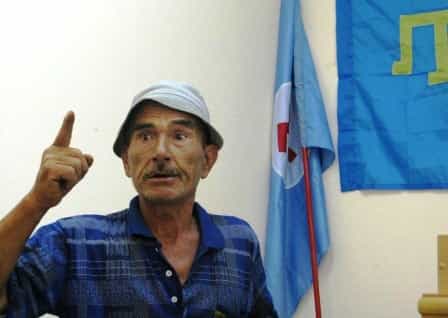 Выступает активист Национального движения крымских татар, участник Московских событий 1987 года Заир-ага Кенжаметов