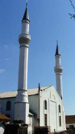В мечети устроили драку за власть в общине