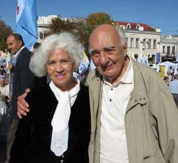 Ветераны Национального движения крымских татар Алие-ханум Финенко и Тимур-ага Дагджи
