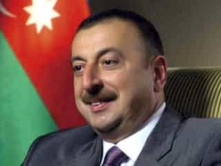 Ильхам Алиев поздравил народ с Гурбан байрамы