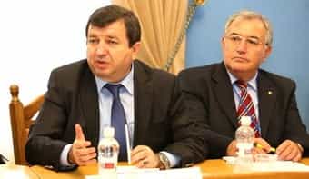  Тогрул Исмаил и Нежат Таракчи