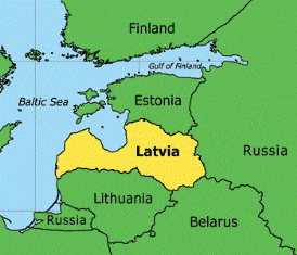 Латыши вернули в паспорт национальность