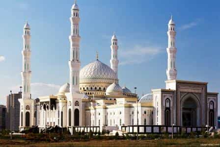 Orta Asya'n?n en büyük camisi olan Hazret Sultan Camii