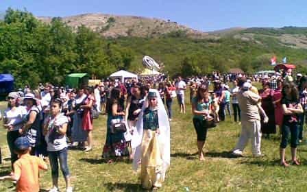 Крымскотатарский национальный праздник «Хыдырлез» Крымскотатарский национальный праздник «Хыдырлез»