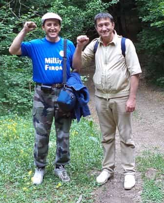 Недим Велилаев (слева) и ветеран Национального движения крымских татар Ильяс-ага Белялов