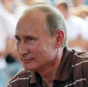 Стоило Путину перестать быть президентом, как трещины в иерархической системе превратились за 2008-2009 годы в зияющие щели Стоило Путину перестать быть президентом, как трещины в иерархической системе превратились за 2008-2009 годы в зияющие щели