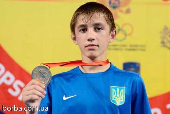 Эмин Сефершаев стал первым спортсменом в Крыму, который удостоился звания Чемпиона Европы по греко-римской борьбе