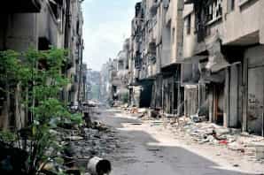 Особенность этой войны - место противостояния. В основном идут уличные бои