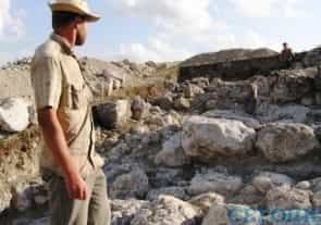 Археологи копают крепость Ак-Кая