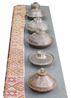 На выставке представлены более 150 предметов крымскотатарского быта из частных коллекций