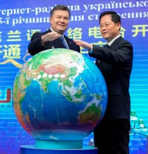 Президент Украины Виктор Янукович и председатель Китая Си Цзиньпин