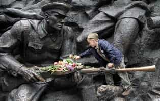 За разрушение памятников советским воинам будут сажать на пять лет