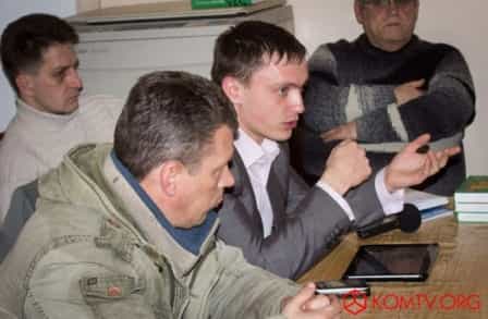 ...и крымские общественники со стороны славянского населения Крыма