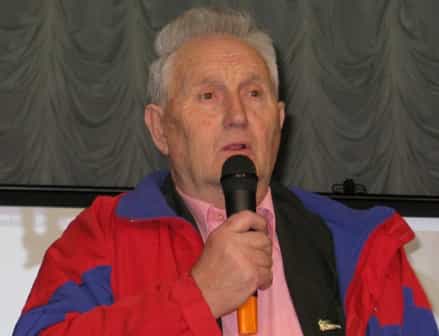 Выступает пенсионер, житель Кореиза, Иван Тимофеевич Поддубный