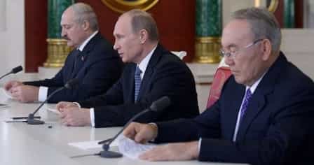 Владимир Путин обсудил ситуацию на Украине с Нурсултаном Назарбаевым и Александром Лукашенко