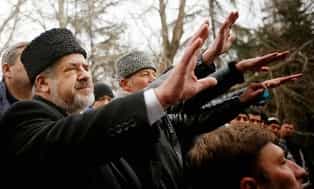 Меджлис бросает крымских татар «под танк»
