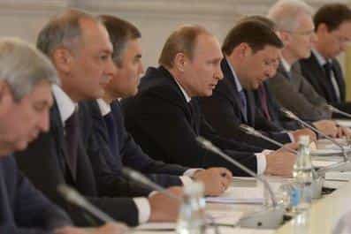 Президент России провел заседание Совета по межнациональным отношениям