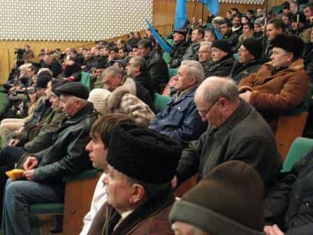 Делегаты Объединительной конференции по созданию Крымскотатарского Народного Фронта 