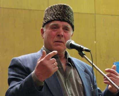 Выступление ветерана Национального движения крымских татар Эльдара Шабанова